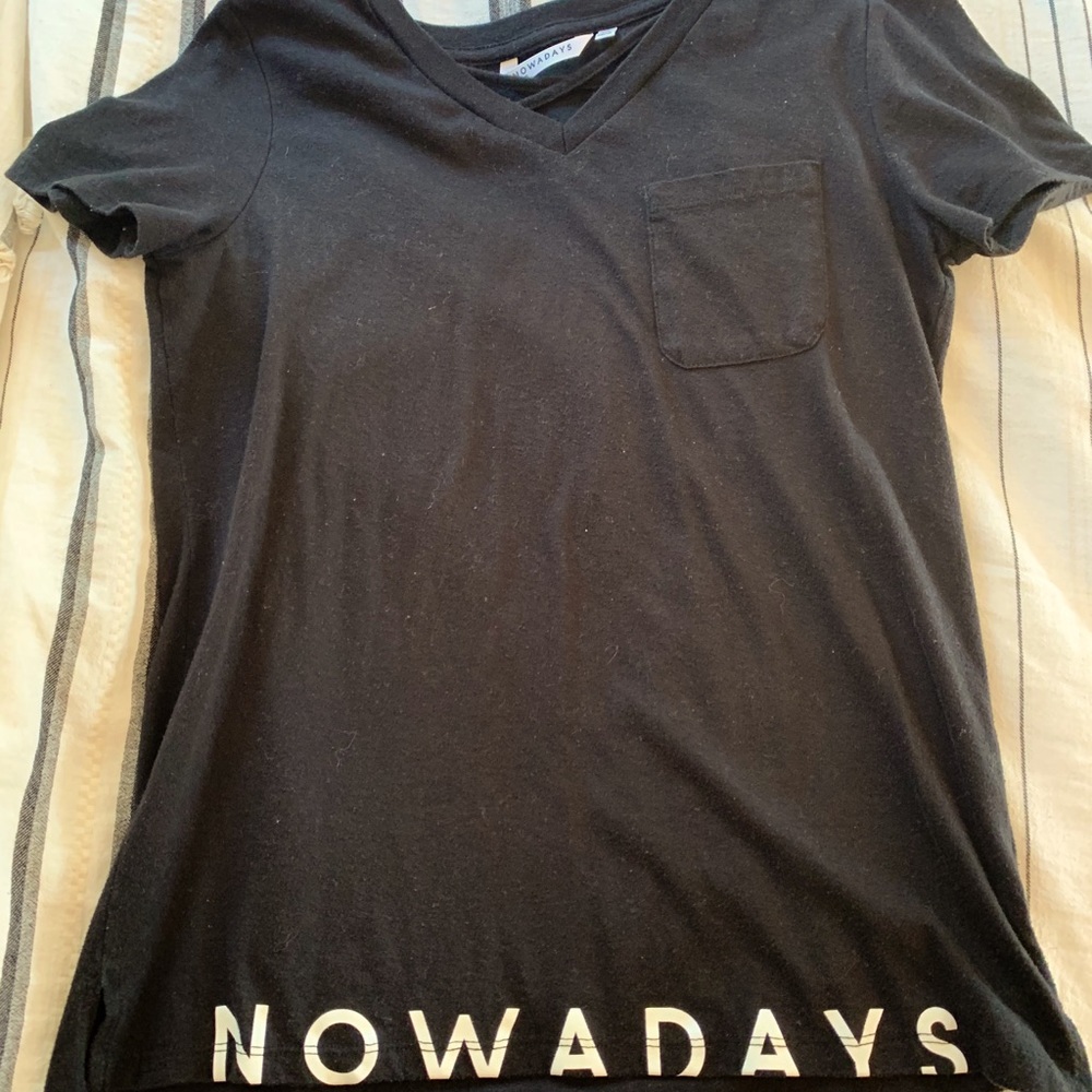 (606) BLACK TEE WITH WHITE DETAILING & CROSSED NECKLINE!